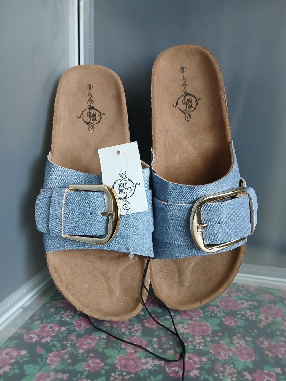 NWT Sole Mates Denim Slide Sandals – Light Wash Blue with Gold Buckle Size 9